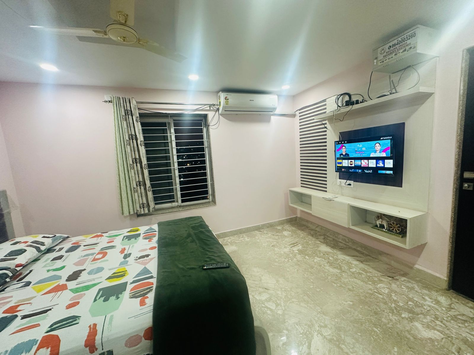 Friendly pent house 1bhk - Tap to explore photos
