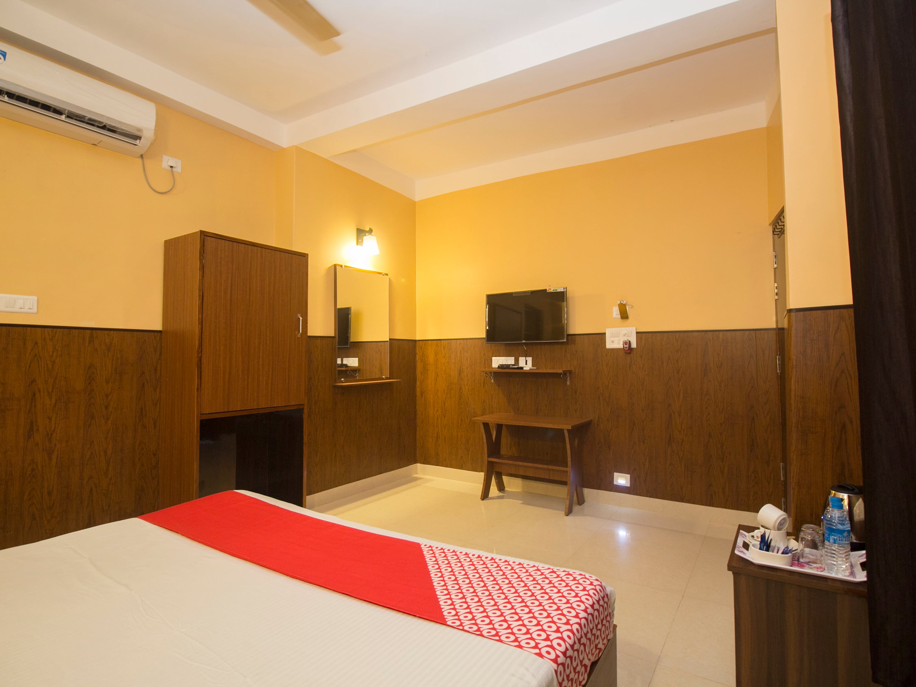 Shambhunath Guest House - Tap to explore photos