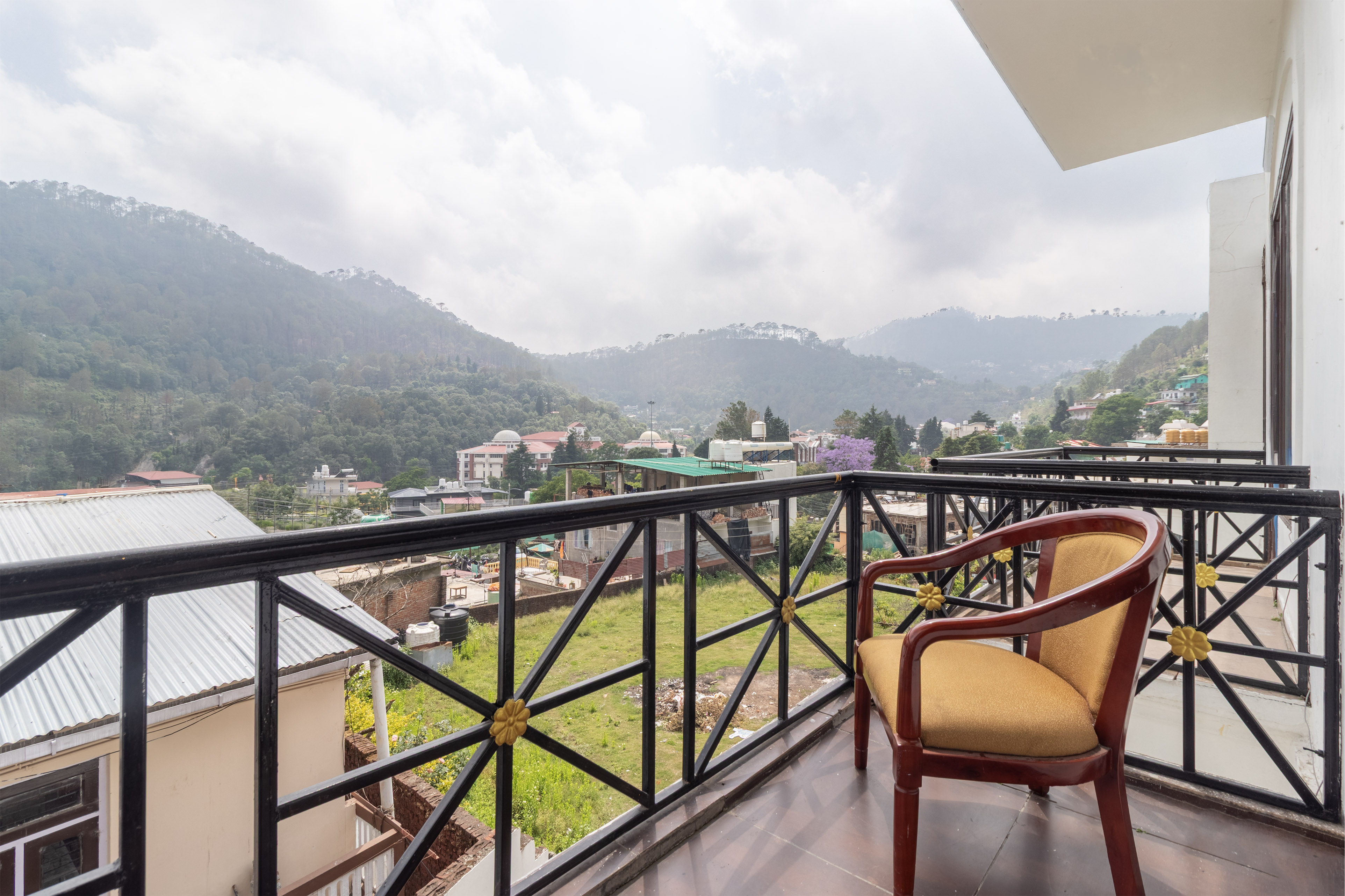 Treebo Kaler Hotel And Resorts - Tap to explore photos