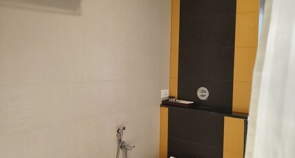 Monad Room Type - Deluxe