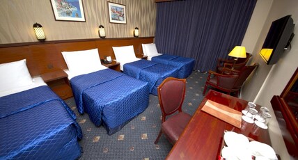 Mount Royal Hotel Deira Room Type - Deluxe Quadruple Room Mount Royal Hotel Deira Room Type - Deluxe Quadruple Room