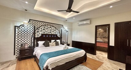 Manu Maharani Resort Room Type - Club Cottage