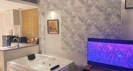Studio with private jacuzzi Room Type - Studio with private jacuzzi