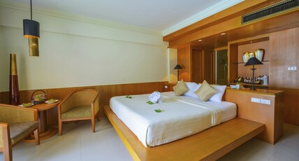 Seaview Patong Hotel Room Type - Deluxe Room