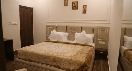 THE SHYAM PALACE HOTEL AND RESORT Room Type - Premium Room THE SHYAM PALACE HOTEL AND RESORT Room Type - Premium Room