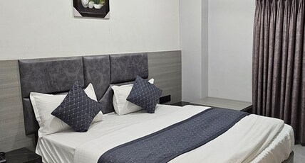 HOTEL ALLEN Room Type - Deluxe room