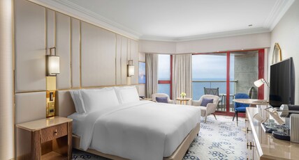 Jeddah Hilton Room Type - KING PREMIUM ROOM CITY