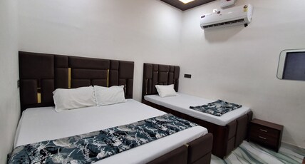 Vanshika Homestay Room Type - Triple Room with Private Bathroom