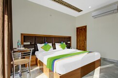 HOTEL ROYAL SALUTE on Chandigarh Ambala Expressway