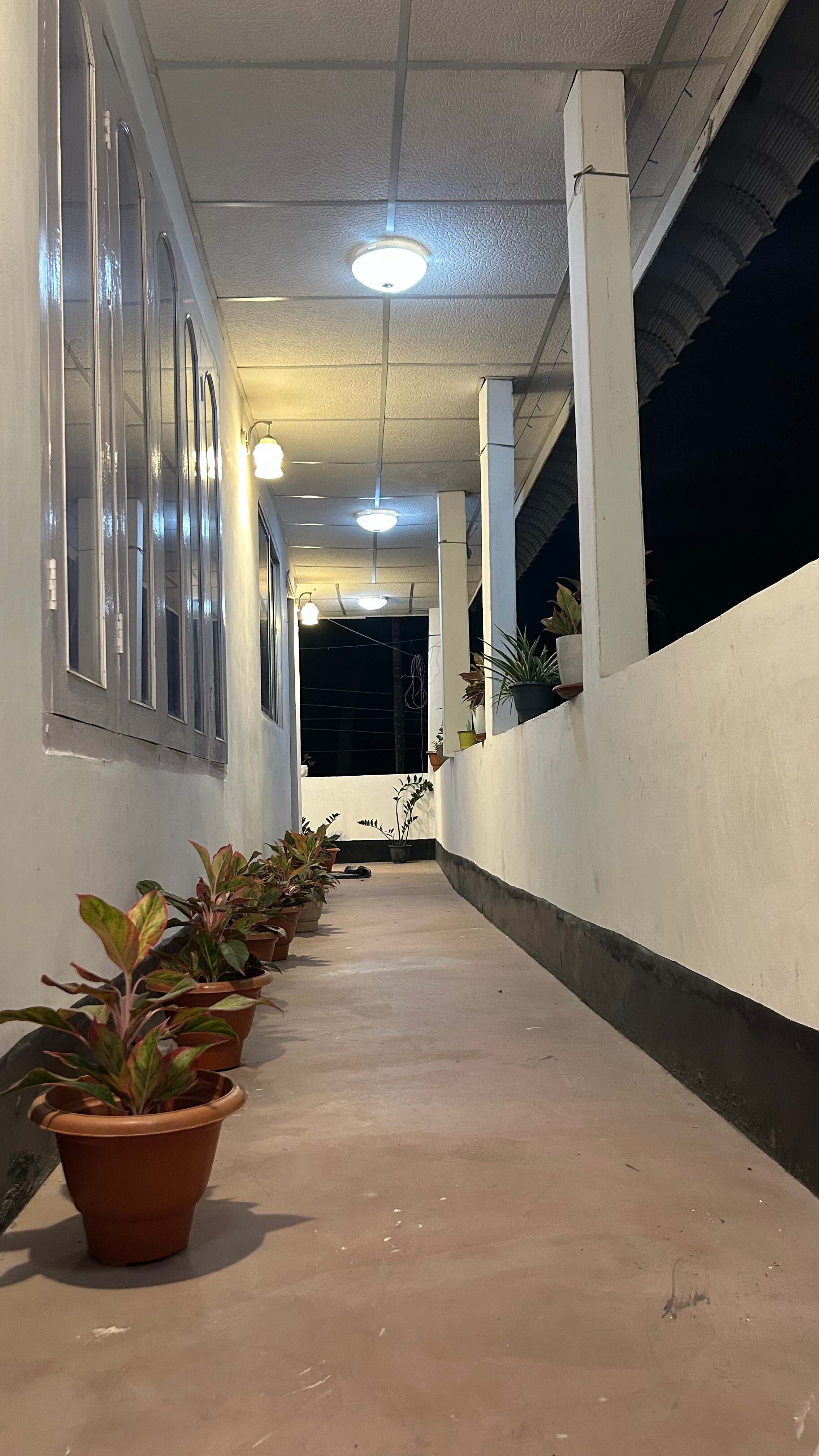 DJ'S Homestay - Tap to explore photos