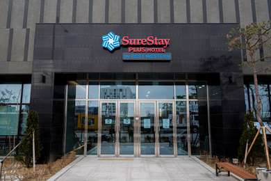 SureStay Plus Hotel by Best Western Asan - Tap to explore photos