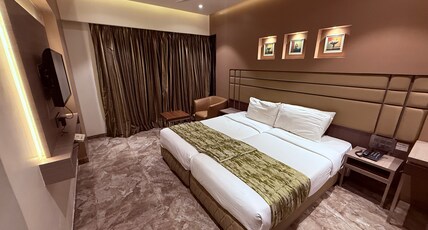Hotel Varishtha Room Type - Deluxe AC Twin Room