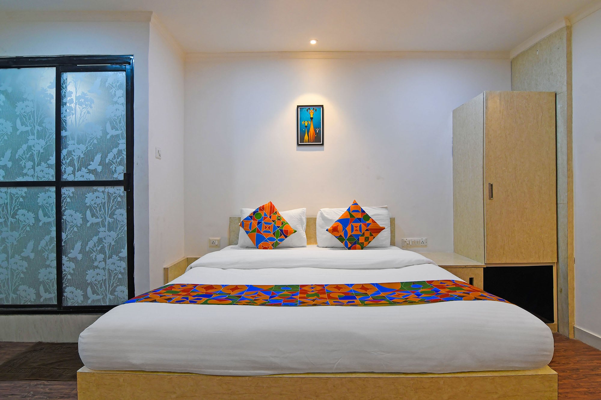 FabHotel Demattrie Budget - Tap to explore photos