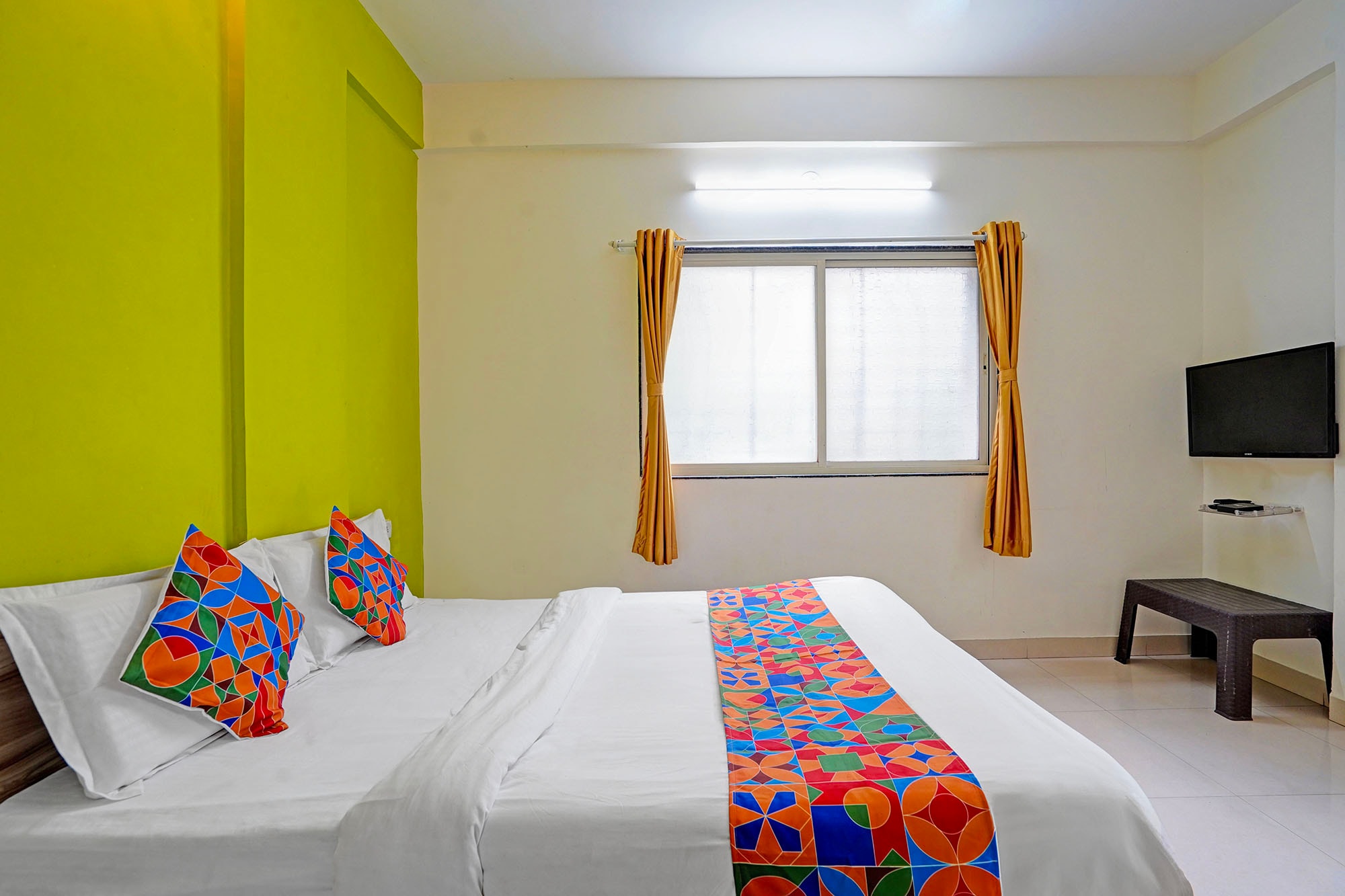 FabHotel The Digamber Inn - Tap to explore photos