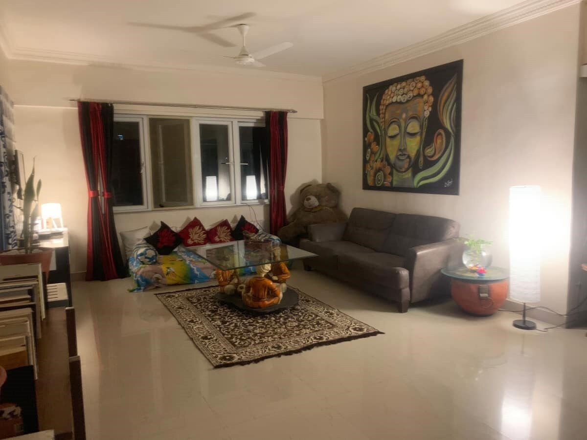 Sanitized Home Stay for Families & Employees - Tap to explore photos