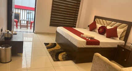 Hotel GreenIndia Residency Room Type - Deluxe Room