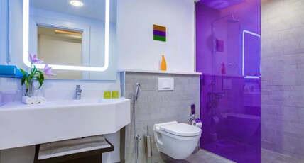 Park Inn by Radisson Dammam Room Type - Standard Room - Sea View amp; Balcony