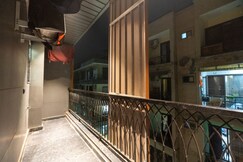 Homlee Gold Star 3BHK Vasant Kunj