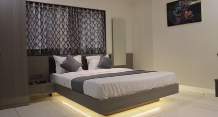 Hotel Orchid Prime Room Type - Suite Room with Bathtub and Balcony