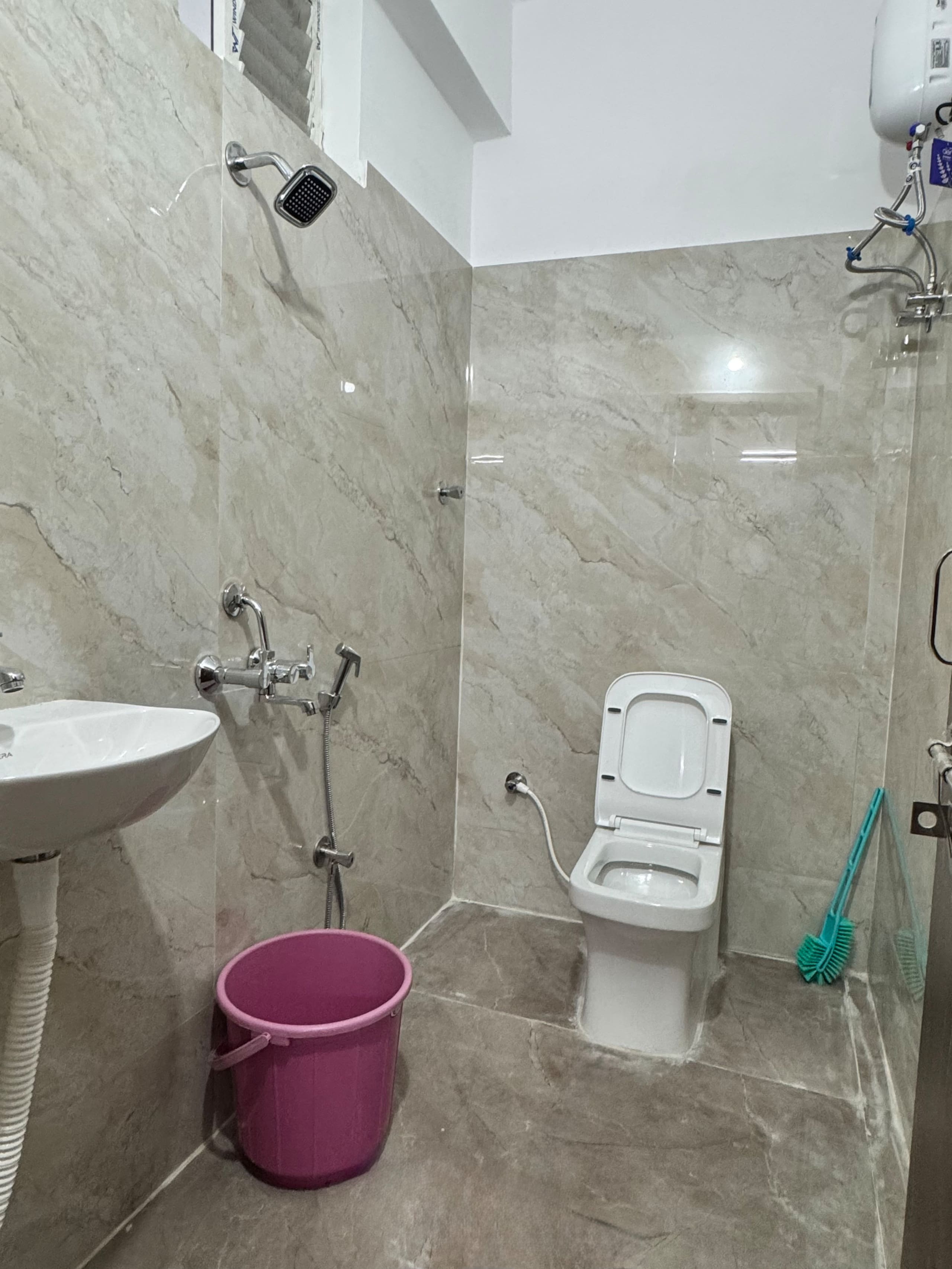 Prestige stay near Wipro AIG US consulate - Tap to explore photos