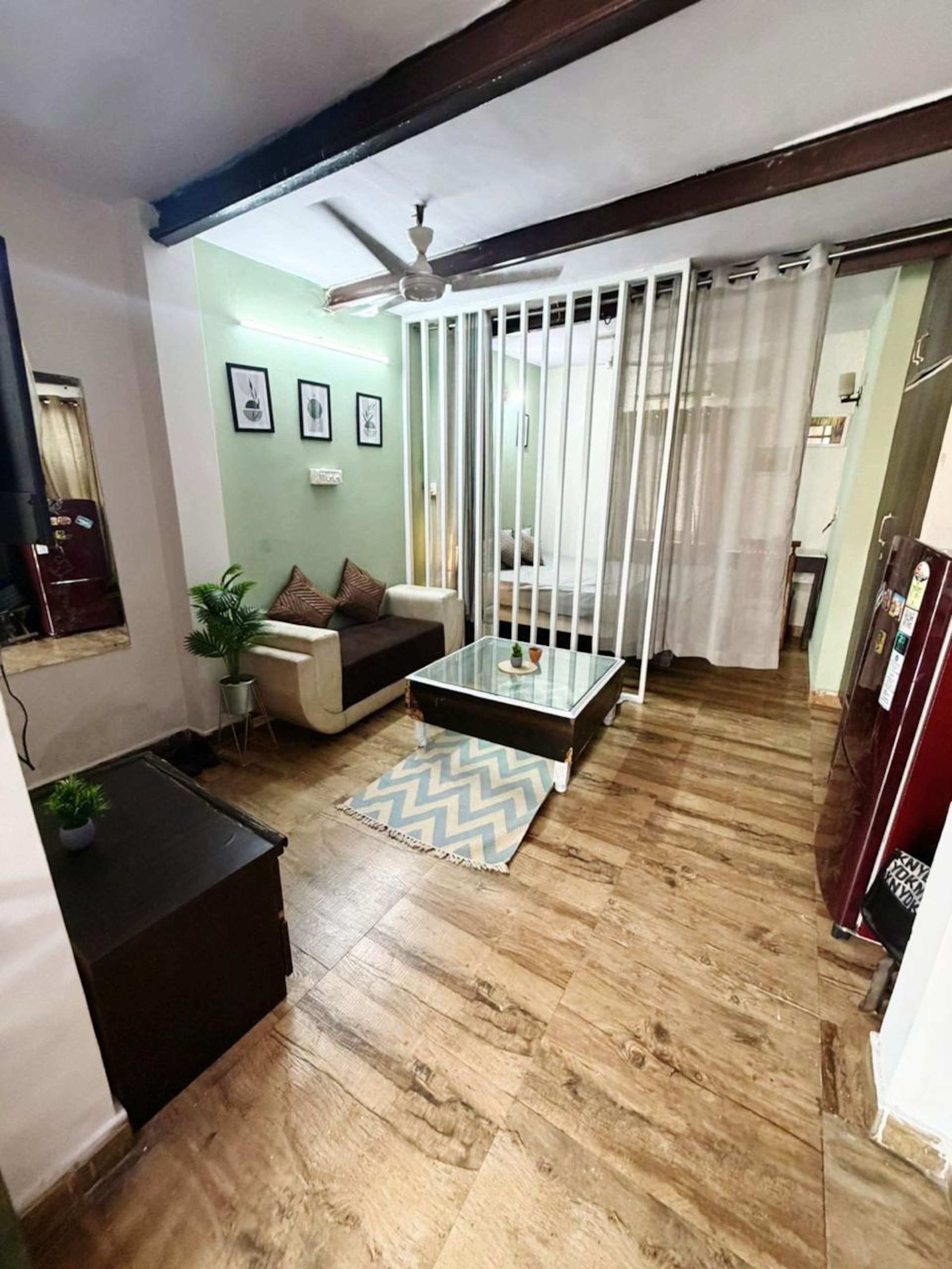 studio near metro Heritage centeral and parks - Tap to explore photos