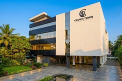 Crown Town Hotel Near Kalamassery Medical College