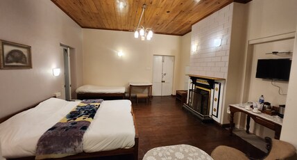 Ivanhoe Hotel (A Heritage Property) Room Type - Sir Charles Bell (Triple Bed)Heritage Wing