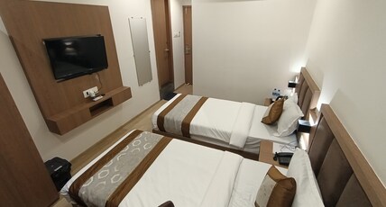 Hotel Beverly Palace Room Type - Deluxe Twin Room