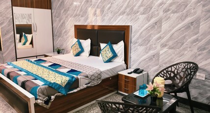 Hotel Amar Leela Room Type - Deluxe Double Room