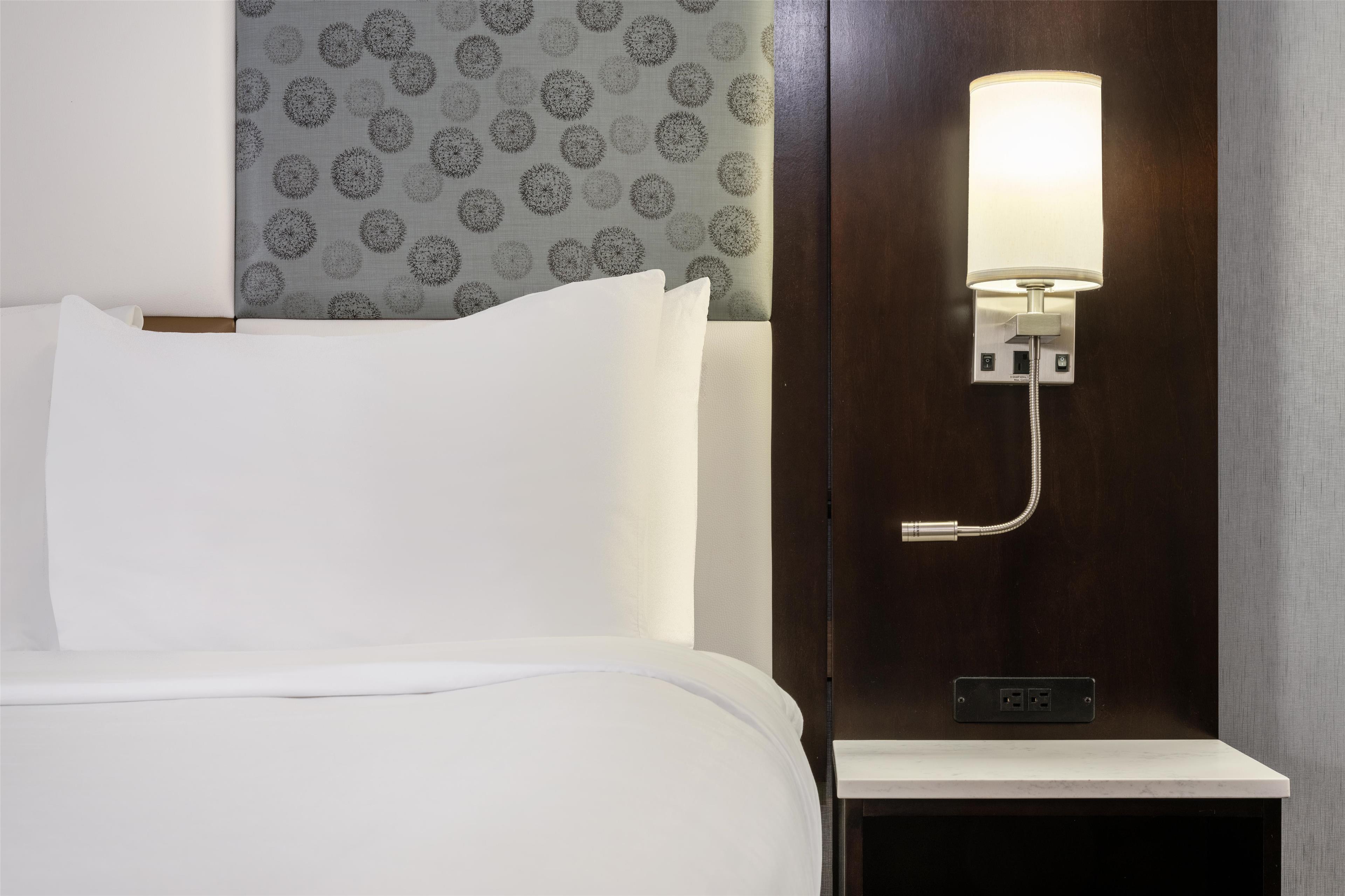 Best Western Premier NYC Gateway Hotel - Tap to explore photos