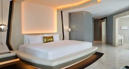 V Hotel Dubai, Curio Collection by Hilton Room Type - PENTHOUSE