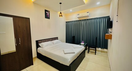 KHANZ REGENCY RESORT Room Type - Semi deluxe room