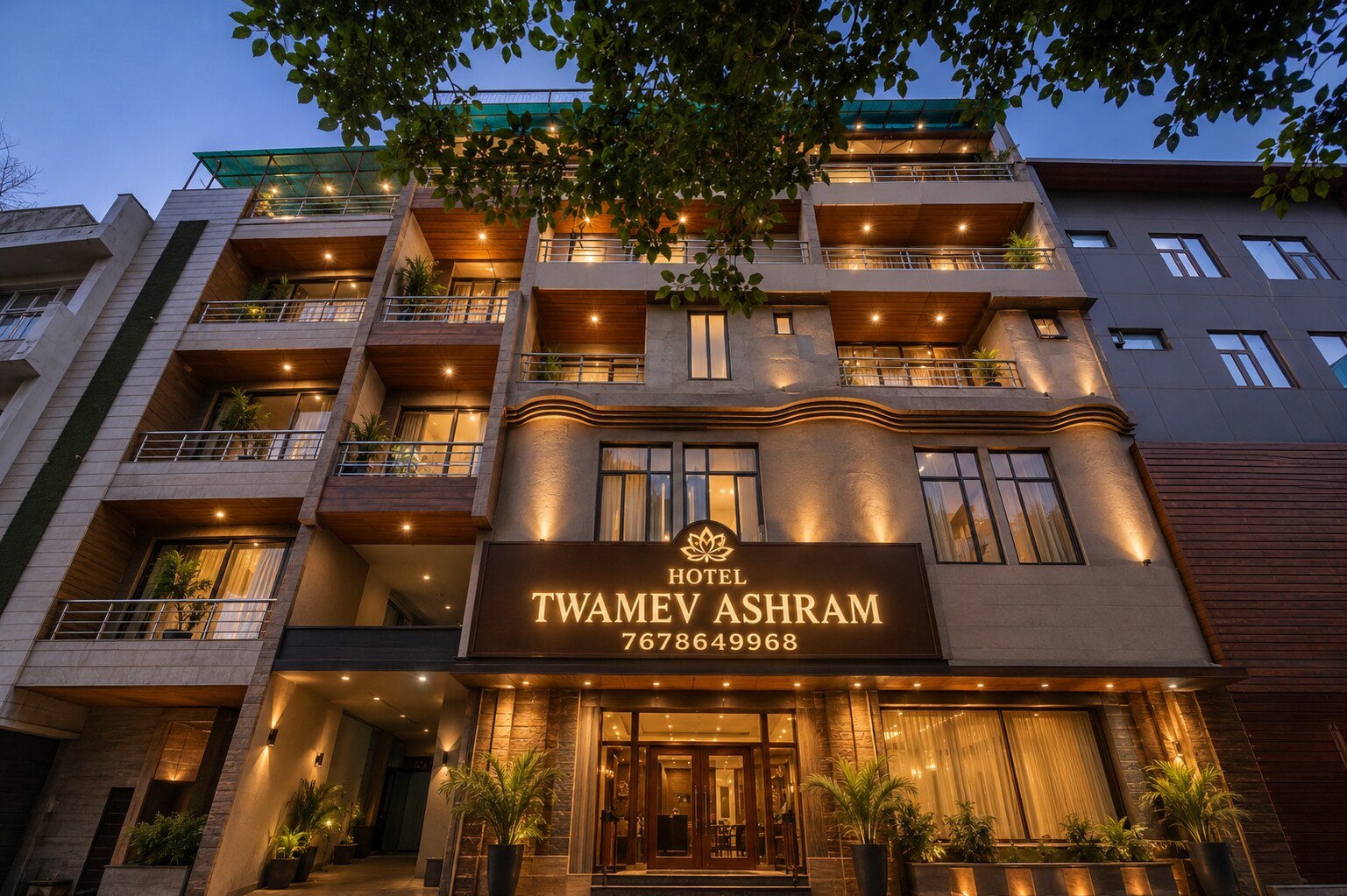 Hotel Twamev Near Nizamuddin Railway Station - Tap to explore photos