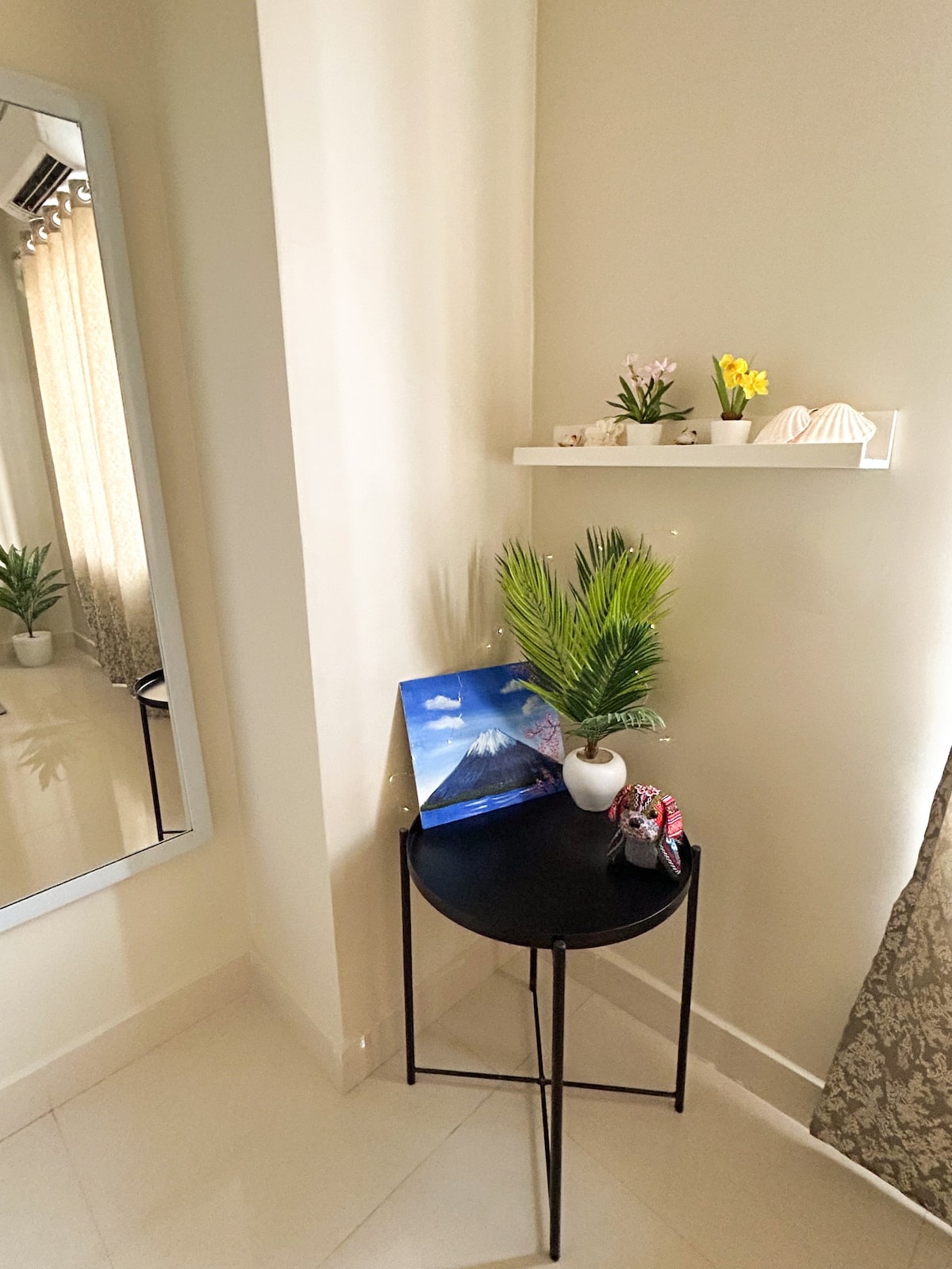 Urban Oasis 2BHK Apartment - Tap to explore photos