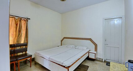 Hotel Pankaj 500meters from Gaya Railway Station Room Type - Regular AC Room Hotel Pankaj 500meters from Gaya Railway Station Room Type - Regular AC Room