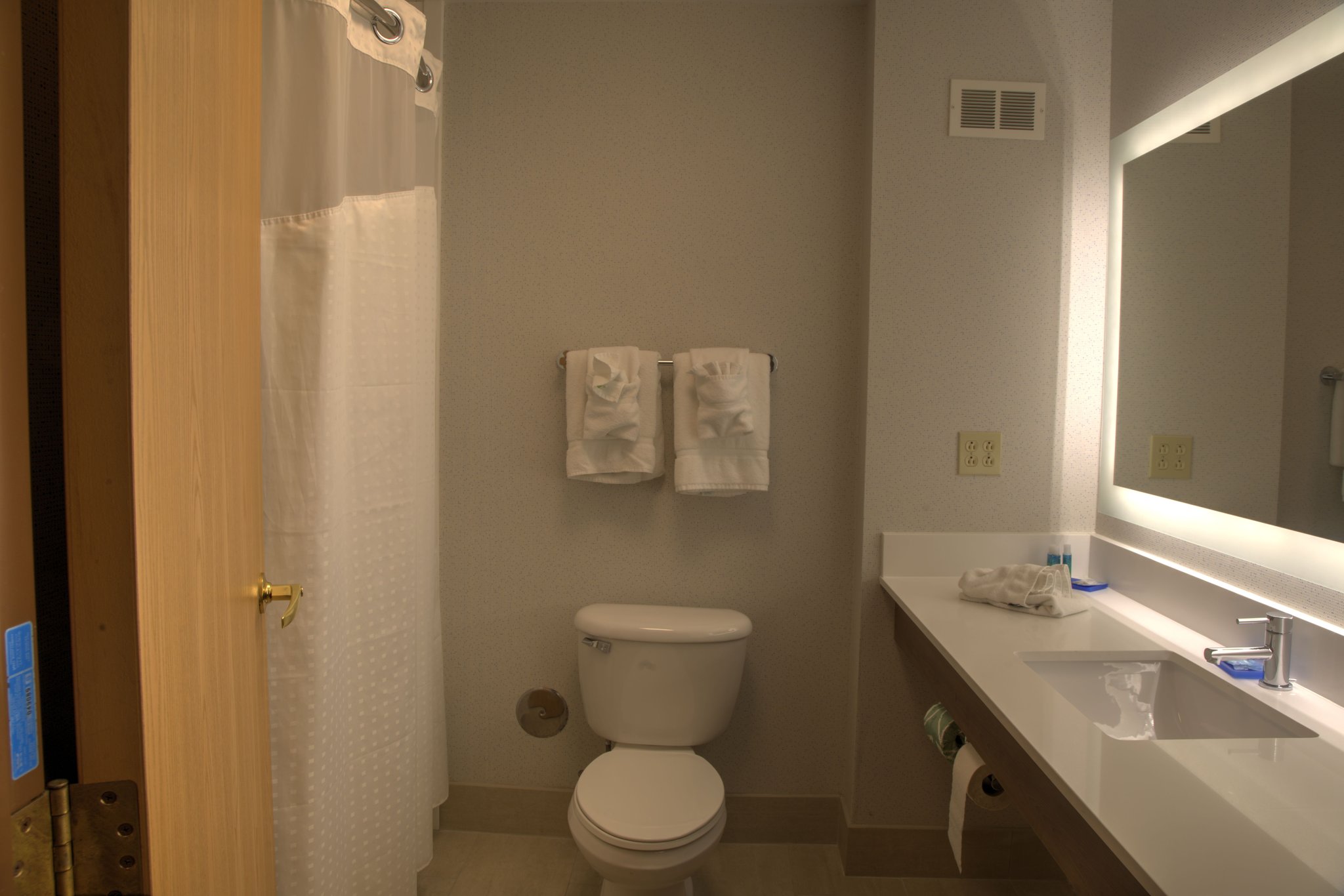 Holiday Inn Express Rochelle, an IHG Hotel - Tap to explore photos