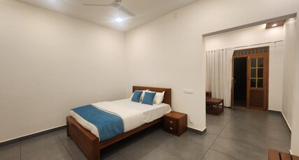 Mana Gramam Resort Room Type - Garden View 1 ( King size beg )
