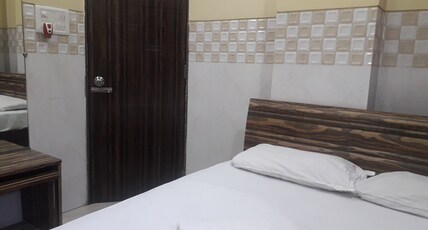 Shree Residency Room Type - Non Ac Room