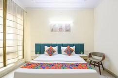 Address of Via Golden Gate Stayz
