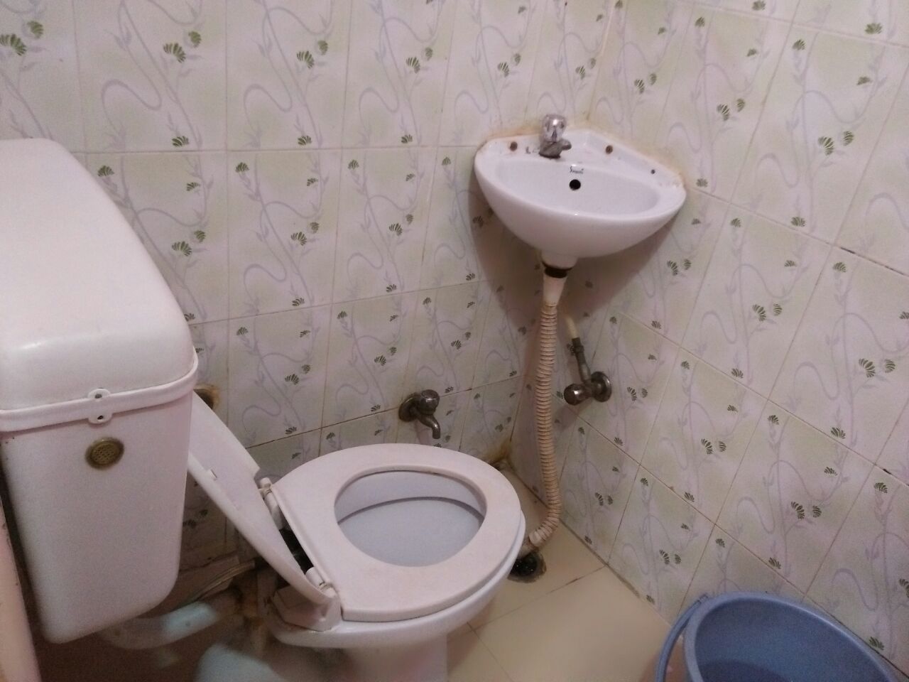 Hotel Ashirwad - Tap to explore photos