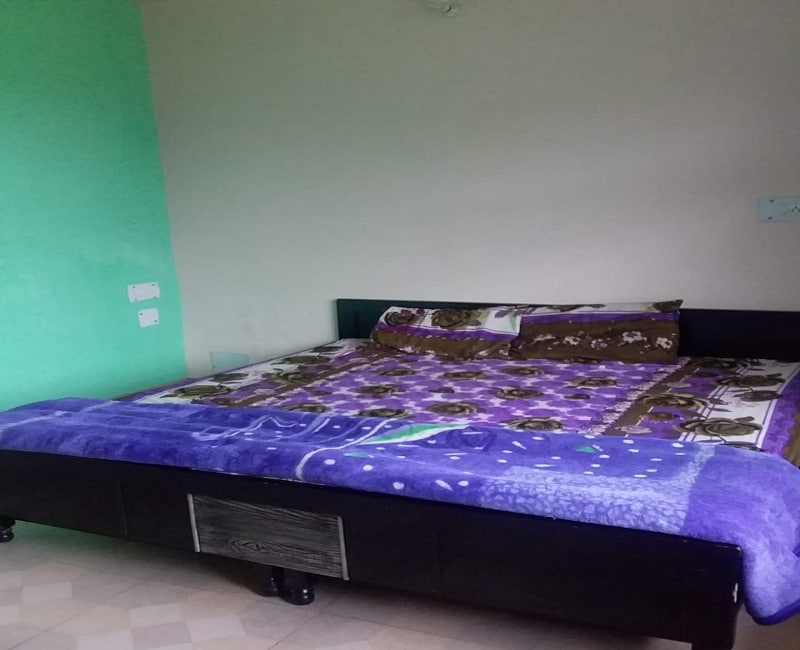 Pine Hill Hotel - Tap to explore photos