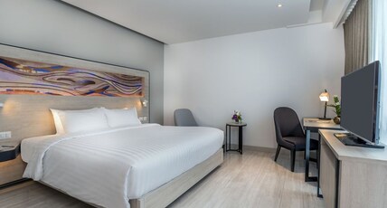 Novotel Phuket City Phokeethra Room Type - Executive King Bed