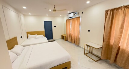 Hotel Dhanwik Room Type - Deluxe Family Room
