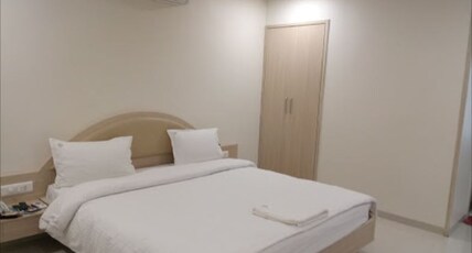 Prashant Residency Room Type - Deluxe Room