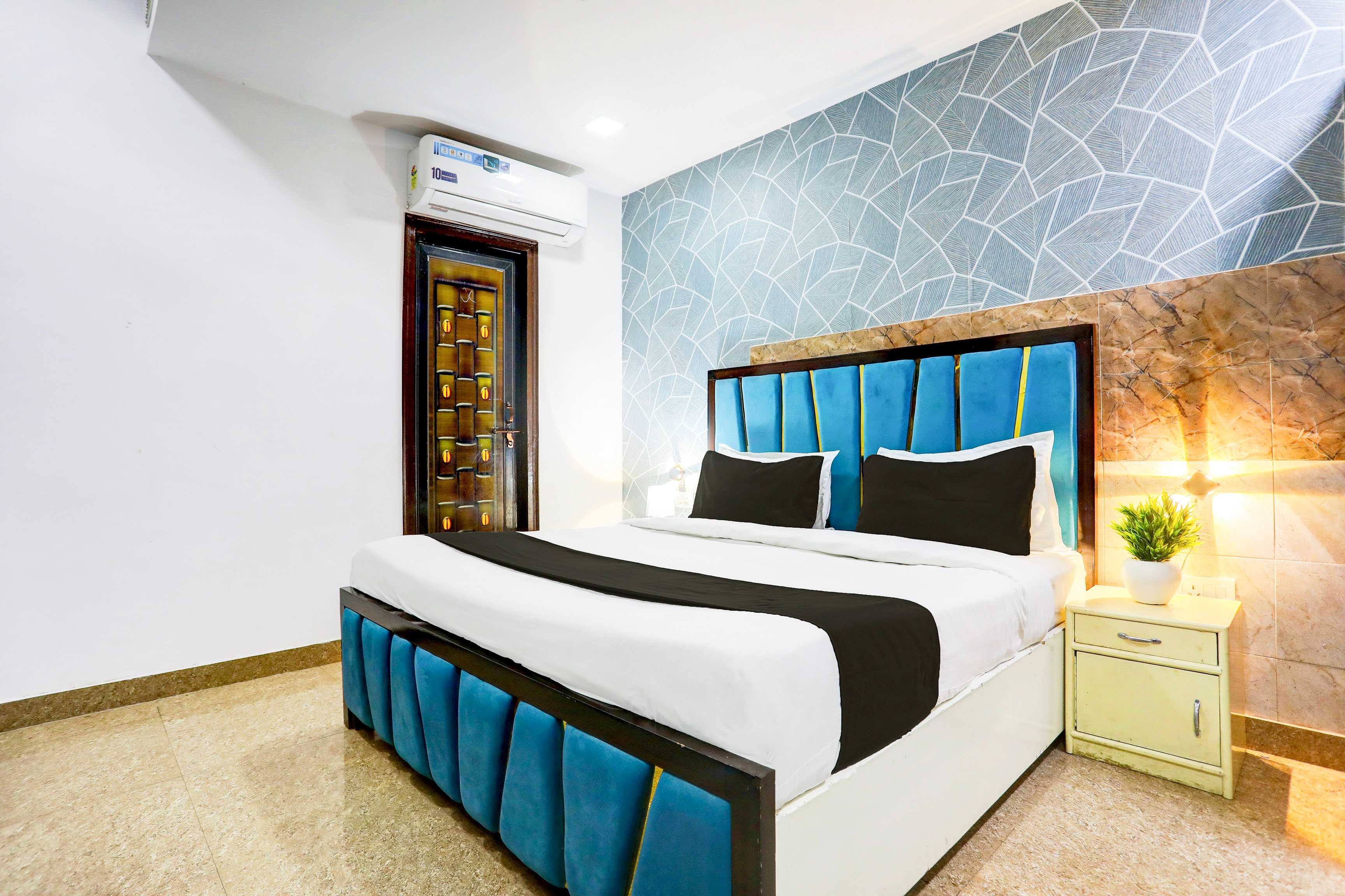 Hotel O Kalyanpur - Tap to explore photos