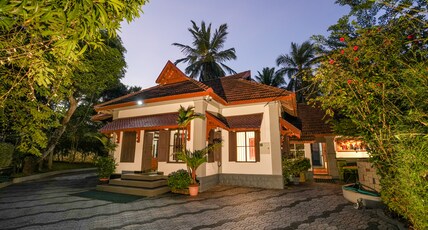 POP TAVERN Kovalam Private Pool villa by VOYE HOMES Room Type - POP Tavern Private Pool Villa Kovalam by VOYE HOMES POP TAVERN Kovalam Private Pool villa by VOYE HOMES Room Type - POP Tavern Private Pool Villa Kovalam by VOYE HOMES
