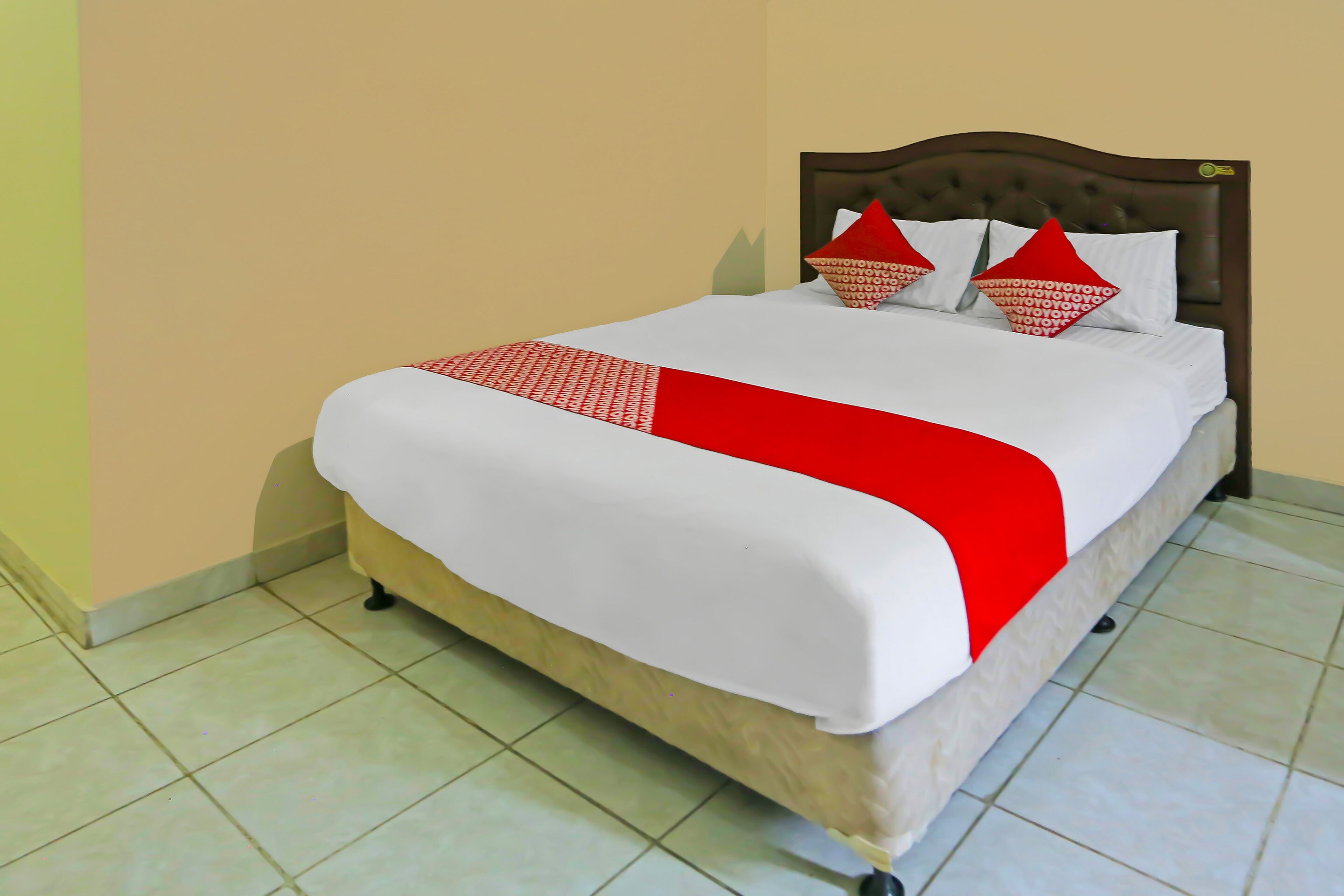 Hotel O Danau Indah - Tap to explore photos