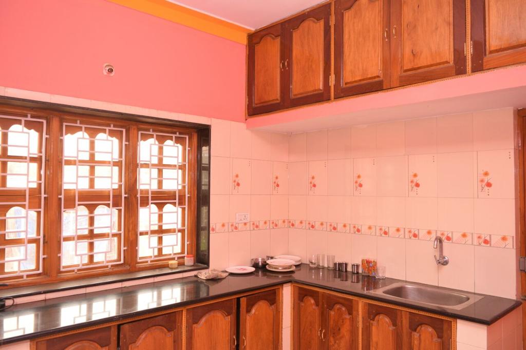 Shree Kaveri Homestay - Tap to explore photos