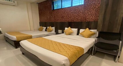 Hotel Garden Palace Room Type - Deluxe Quadruple Room