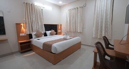 Hotel Sri Balaji Residency Hyderabad Room Type - Deluxe Room Free Wifi